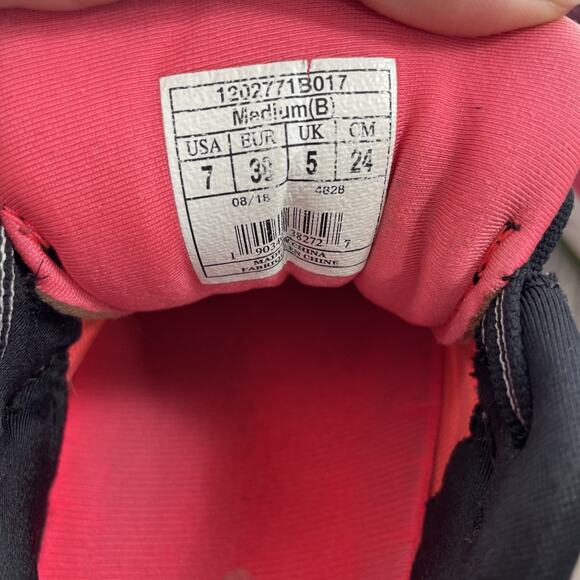 Brooks Ghost 11 Red Running Shoes Womens size 7 B medium - Picture 12 of 16